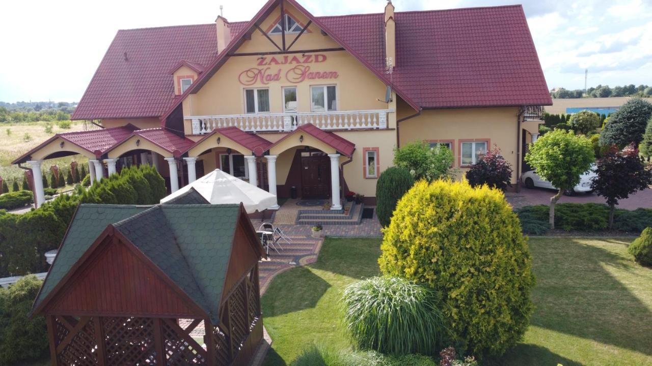 Zajazd Nad Sanem Hotel Jaroslaw Exterior photo